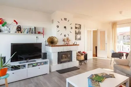 Casa-chalet Playa De La Arnia Holiday home *